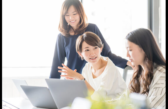 メンタルヘルスの相談やメンタルサポートをオンラインカウンセリングします